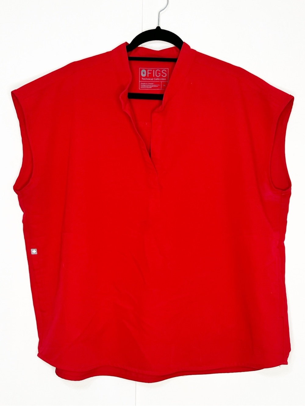 Figs Red Scrub Top